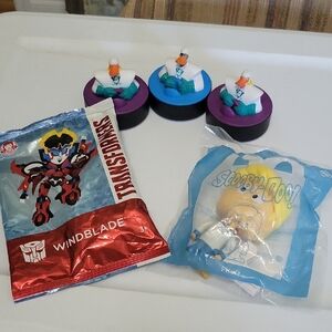 Windblade and Scooby-Doo Action Figure Set